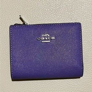 Coach Lavender Card Wallet with Zipper